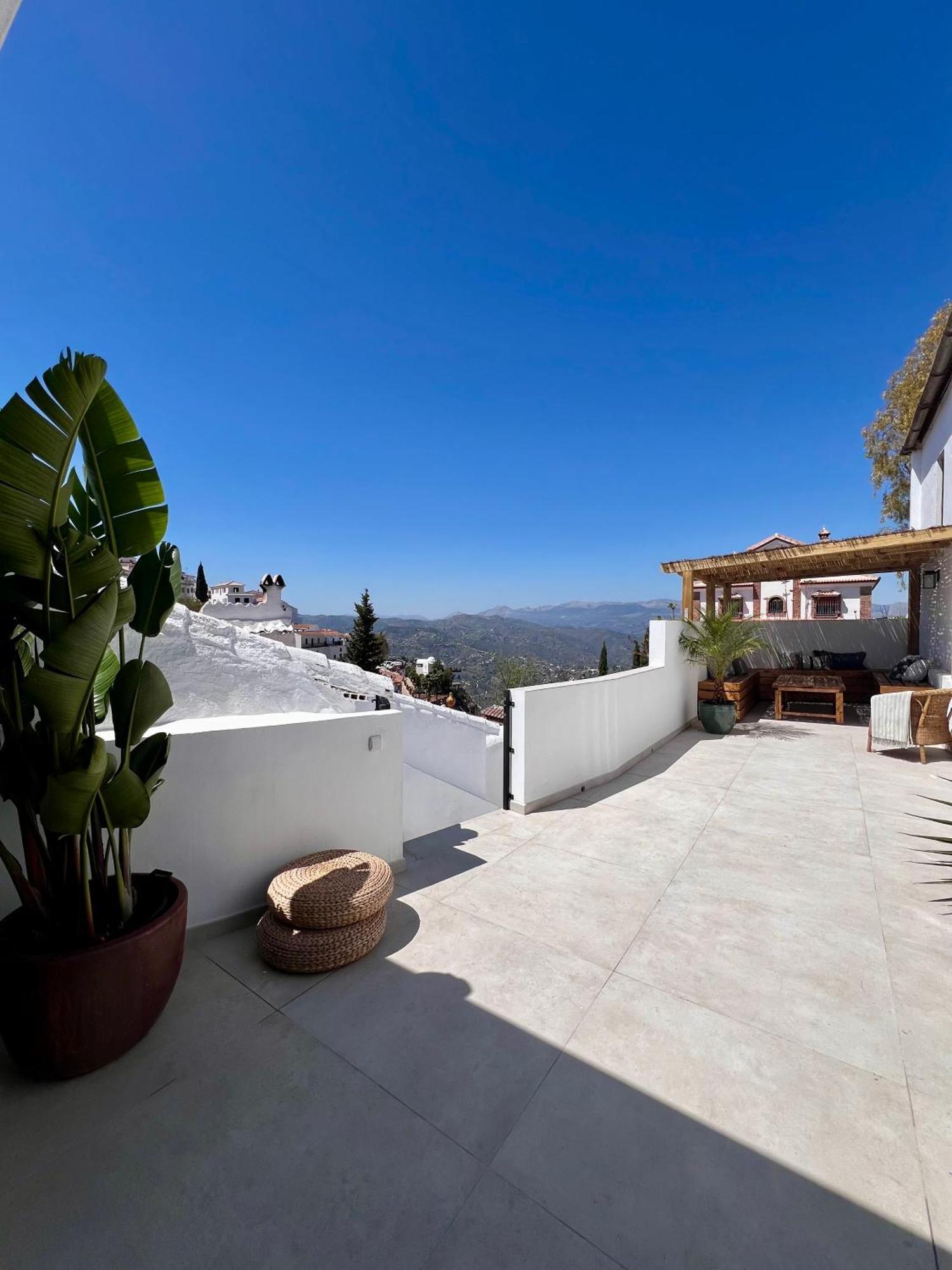 Feriehus Renovated Cinema Town House In Comares *
